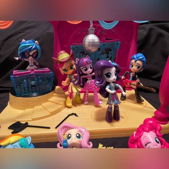 My Little Pony Equestria Girls mini dolls set with accessories. - Picture 6 of 12